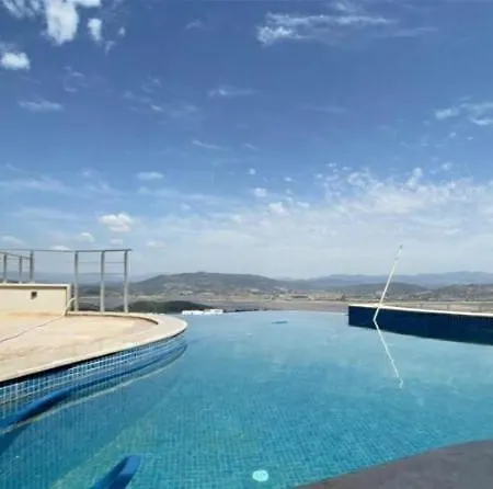Mila Villa Milas